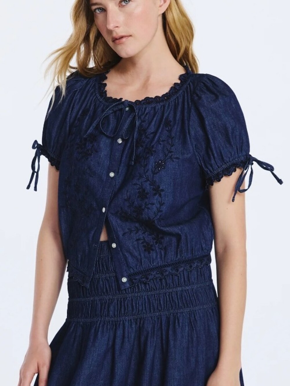 NWT Free Assembly Women's Dark Blue Embroidered Cropped Cotton Top XS - Picture 6 of 11